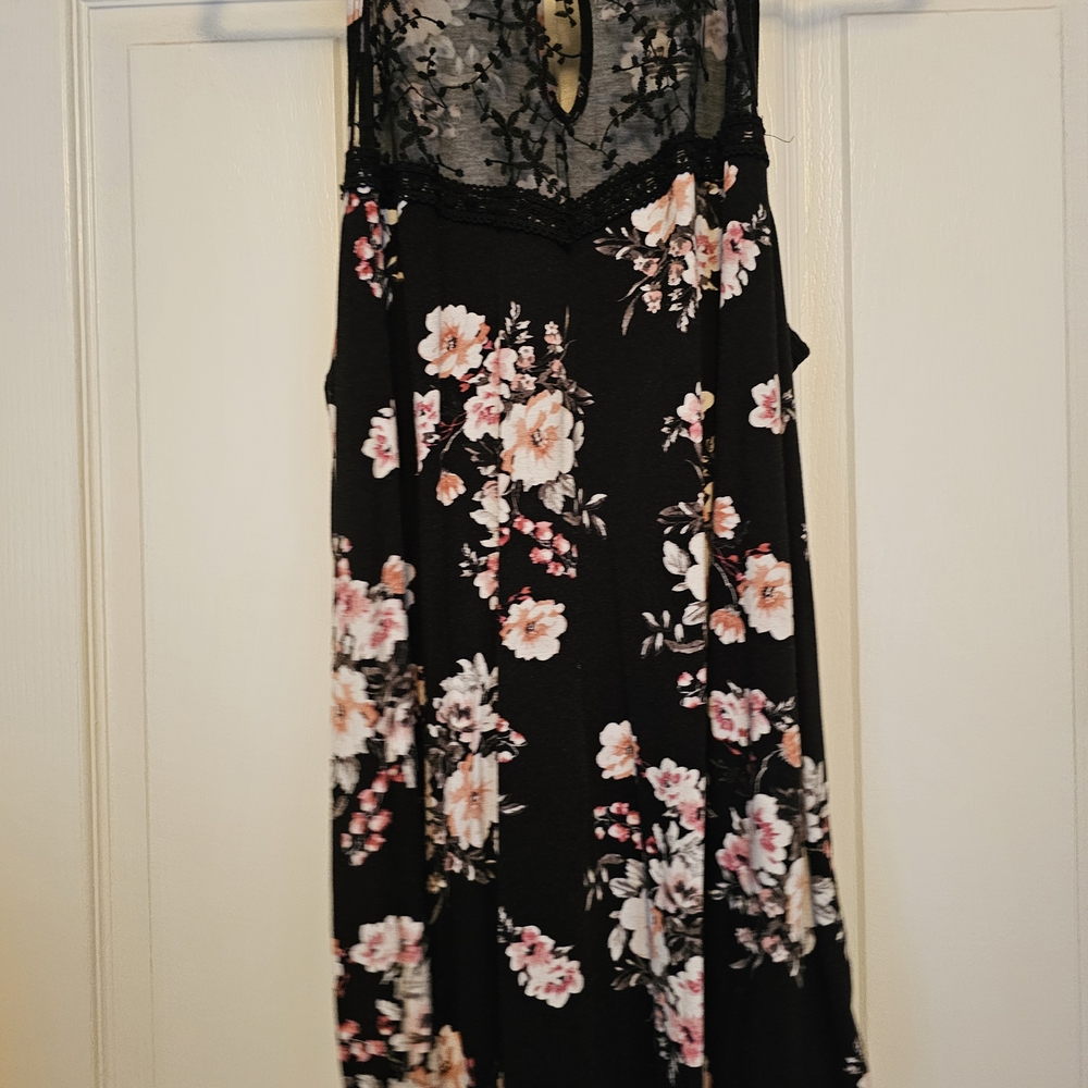 Torrid Black and Pink Floral Knit Top